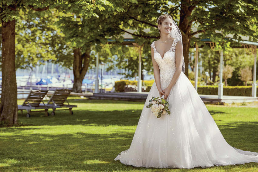 Brautmode - Romantik, Transparenz & luftige Modelle